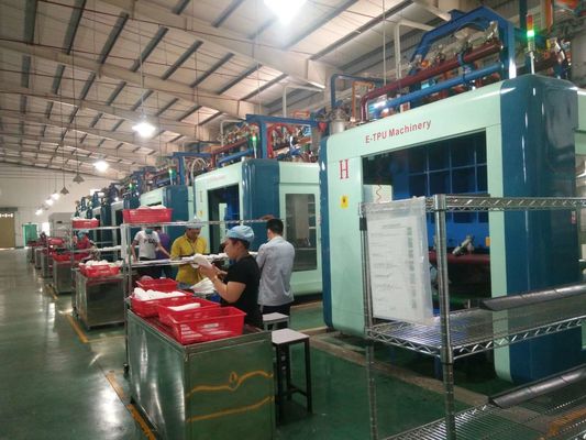 Automatyczne urządzenia do formowania pianki eTPU 380V dla podeszw obuwia