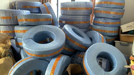 Maszyna Eps Wąż z drutu pcv Zagęszczona cząsteczka pianki Próżniowa przezroczysta rura z tworzywa sztucznego 1/2 "Rolka 50 m